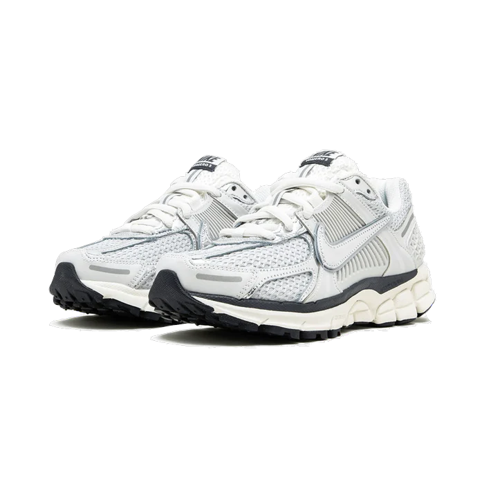 Nike Zoom Vomero 5 Photon Dust Metallic Silver
