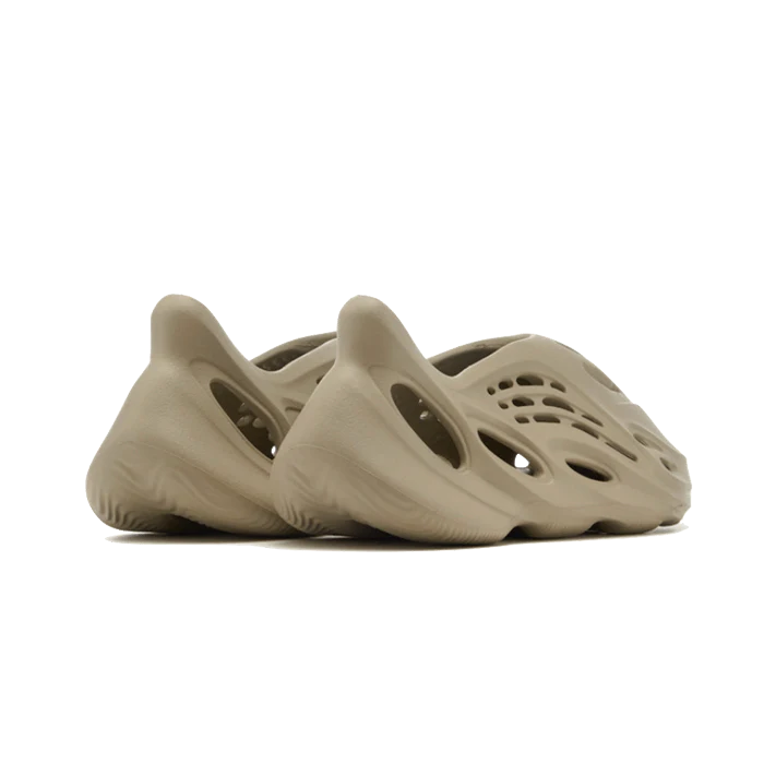 adidas Yeezy Foam RNNR Stone Salt