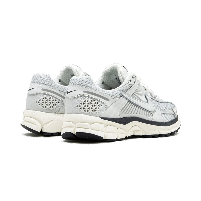 Nike Zoom Vomero 5 Photon Dust Metallic Silver